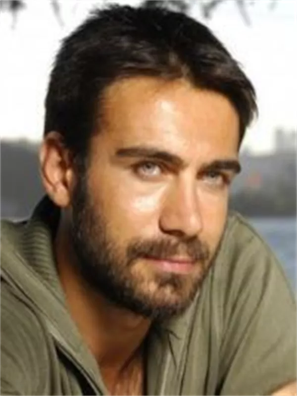 Adnan Koç