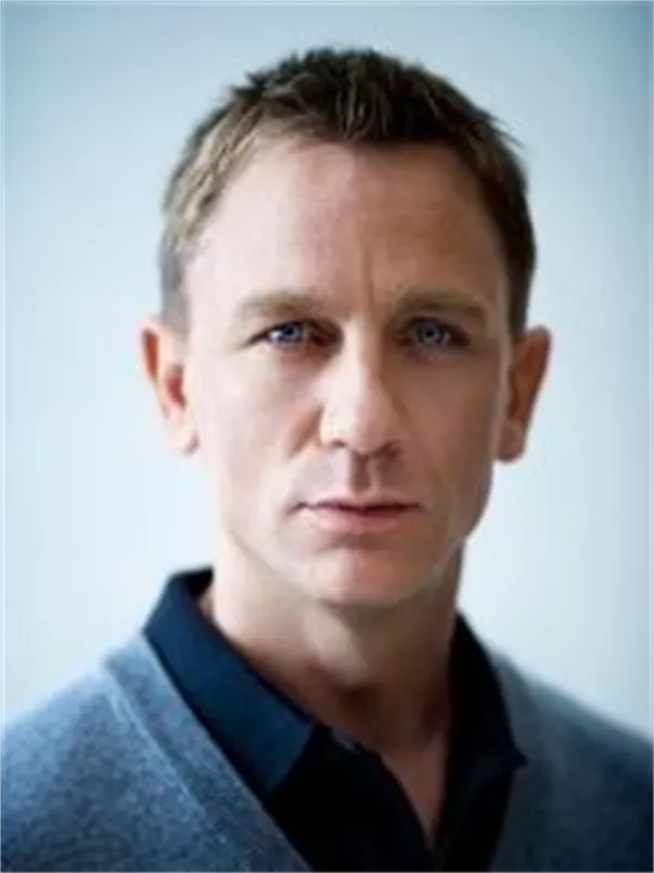 Daniel Craig