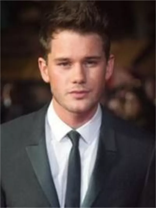 Jeremy Irvine