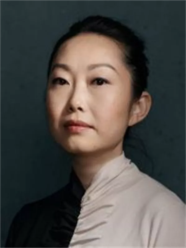 Lulu Wang